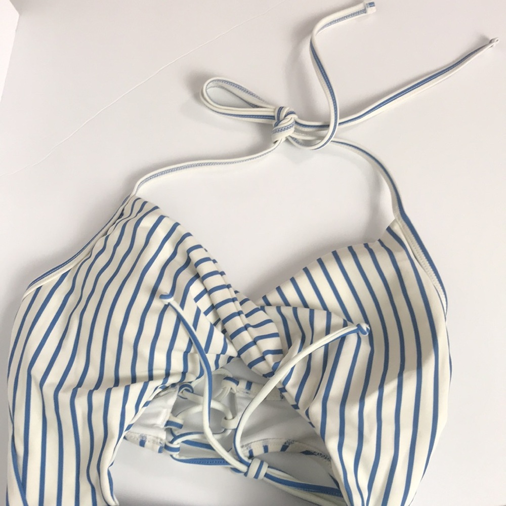 Cupshe Swim Navy Striped Twist Front One Piece Swimsuit Size Medium - Picture 6 of 11